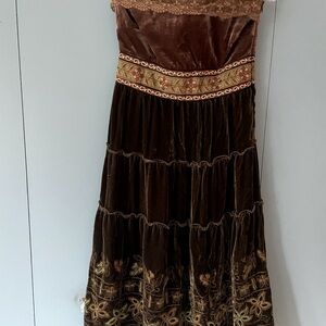 Gorgeous boho style Cynthia Steffe velvet dress. Size 4